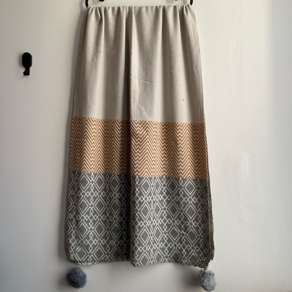 Beautiful Pom Pom scarf